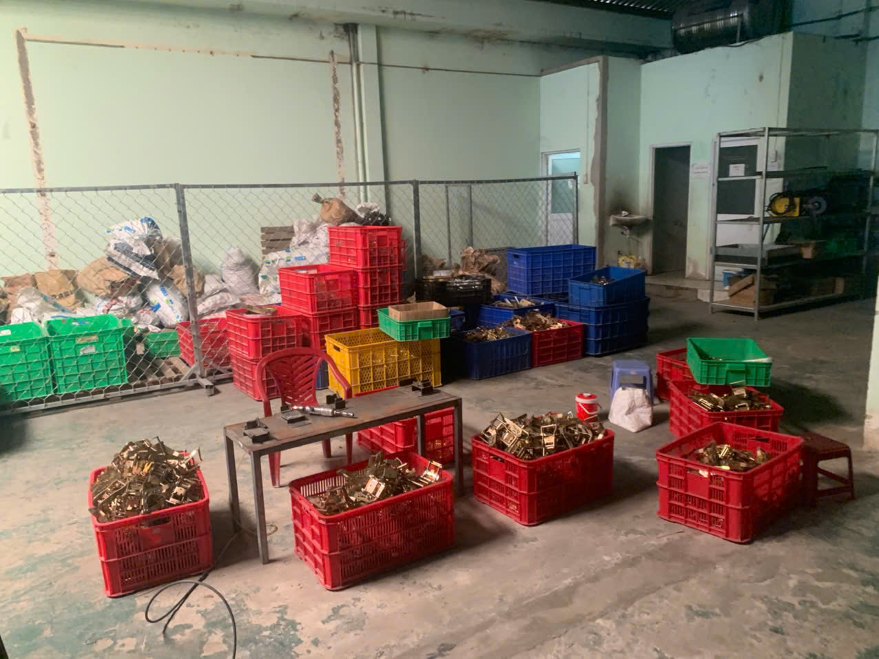 Quality inspection area at Vietnam zinc die casting foundry