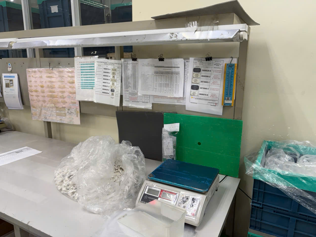 Quality inspection of injection molded parts at Vietnam factory