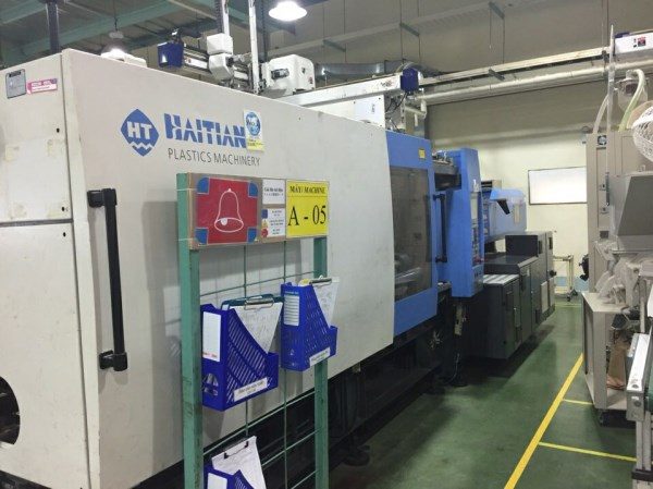 plastic injection machine  2 