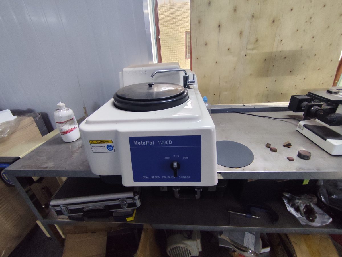Grinding and Polishing Machine