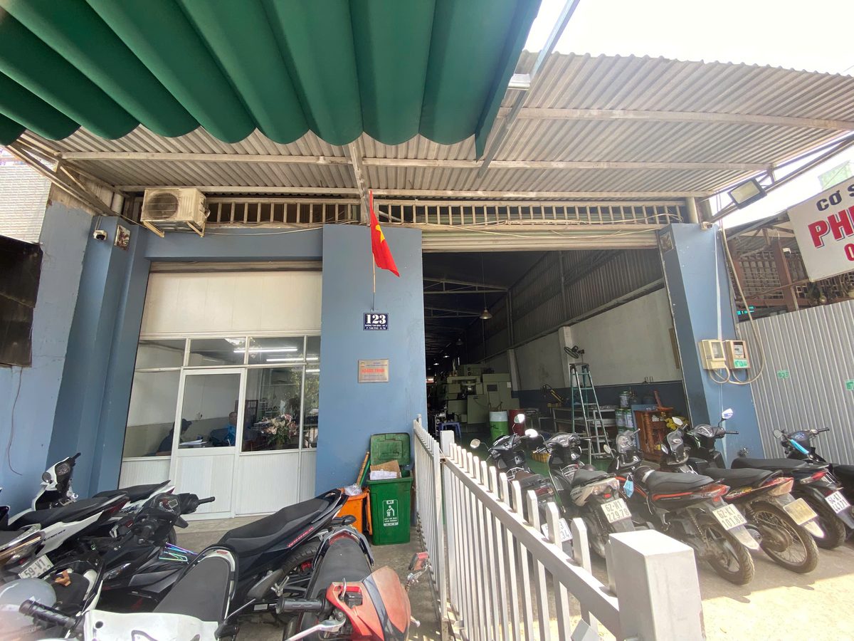 Hoang Thinh Precision Machinery factory