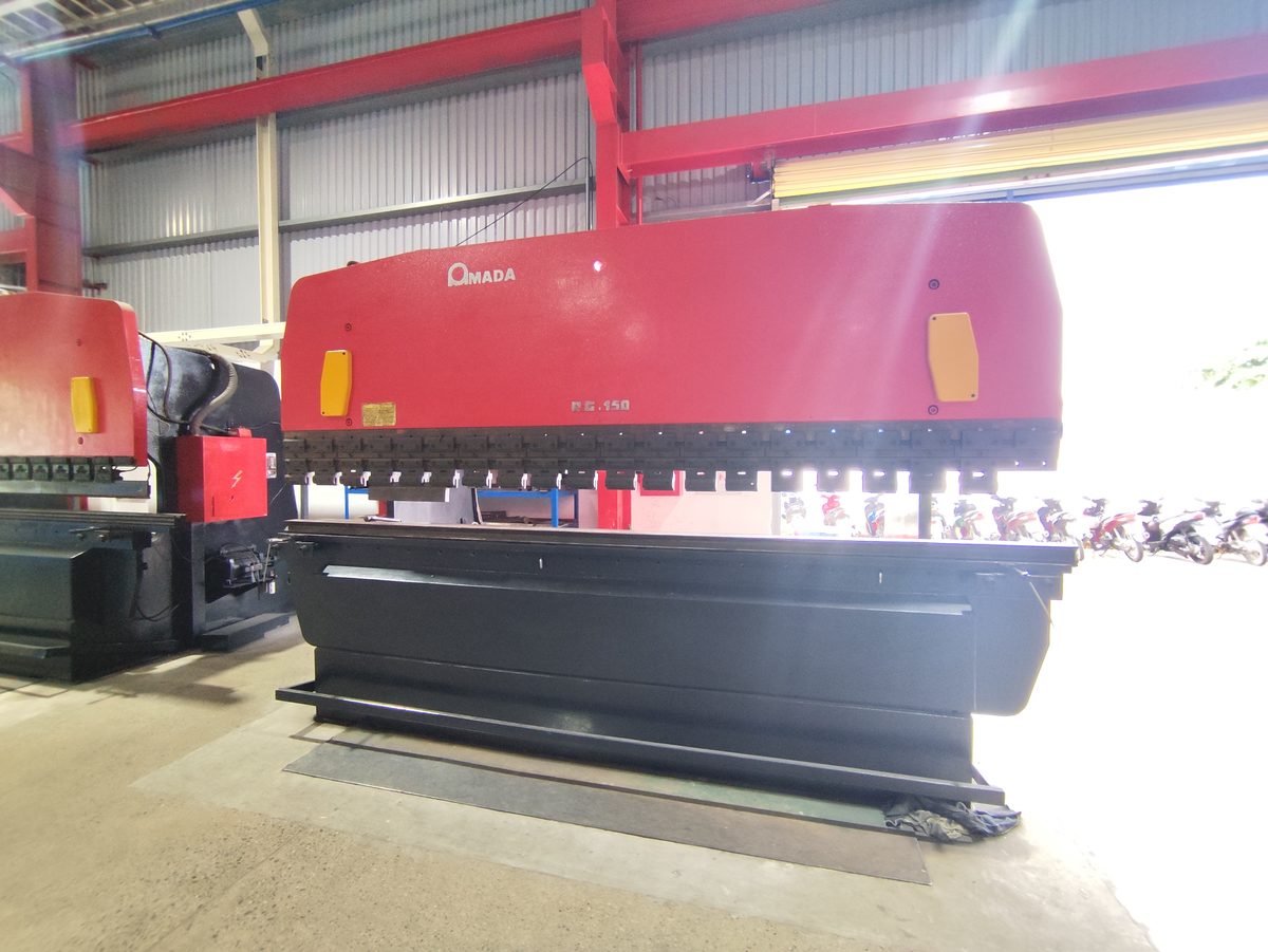 Huynh Duc sheet metal press brake bending machine