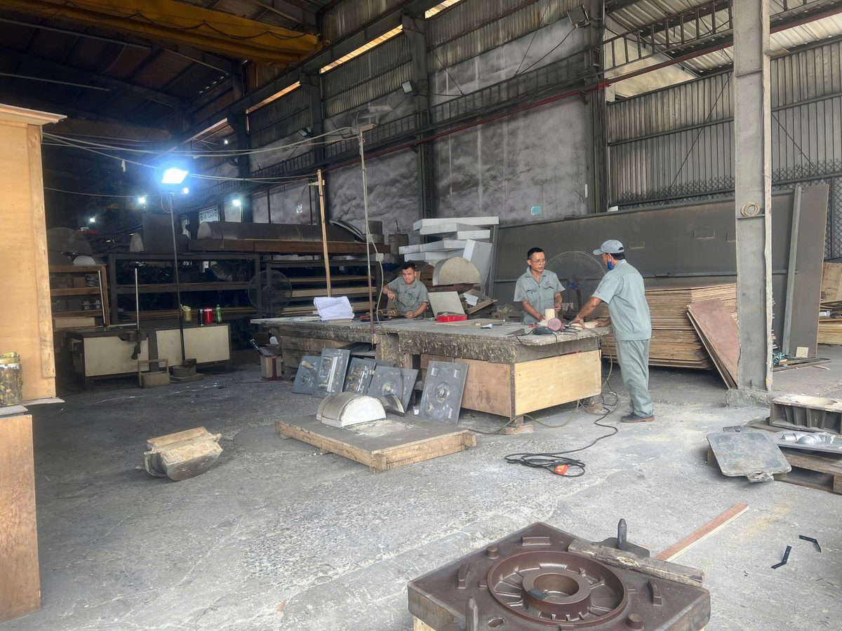 Shin Yi Valves — valve components production area, finished goods staging, Vietnam