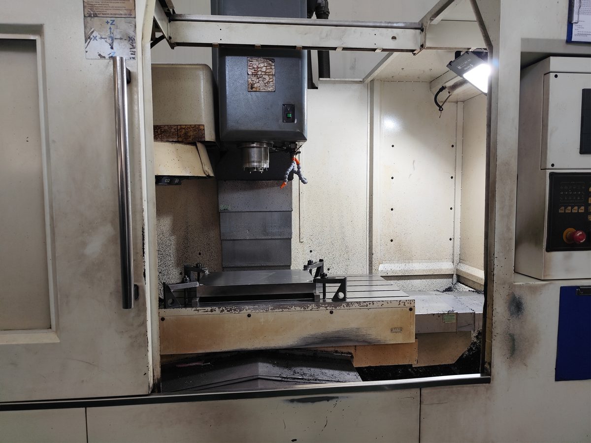 Tuong Lai CNC milling machine #2