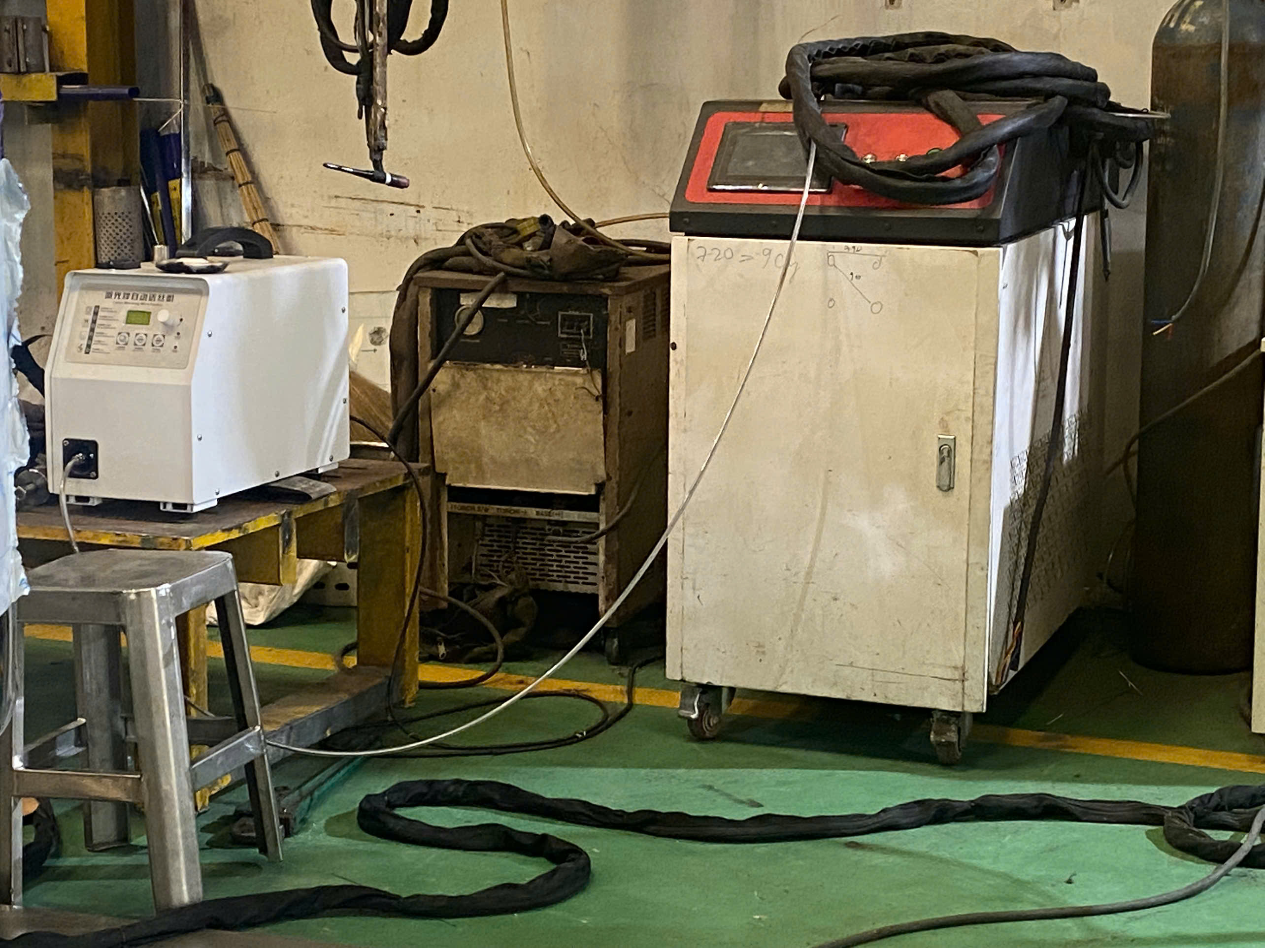 Hung Phat welding machine in workshop